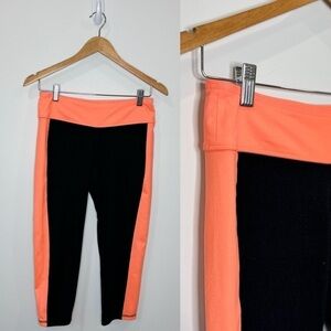 So Yoga Black and Orange Women's Capri Leggings (Medium)